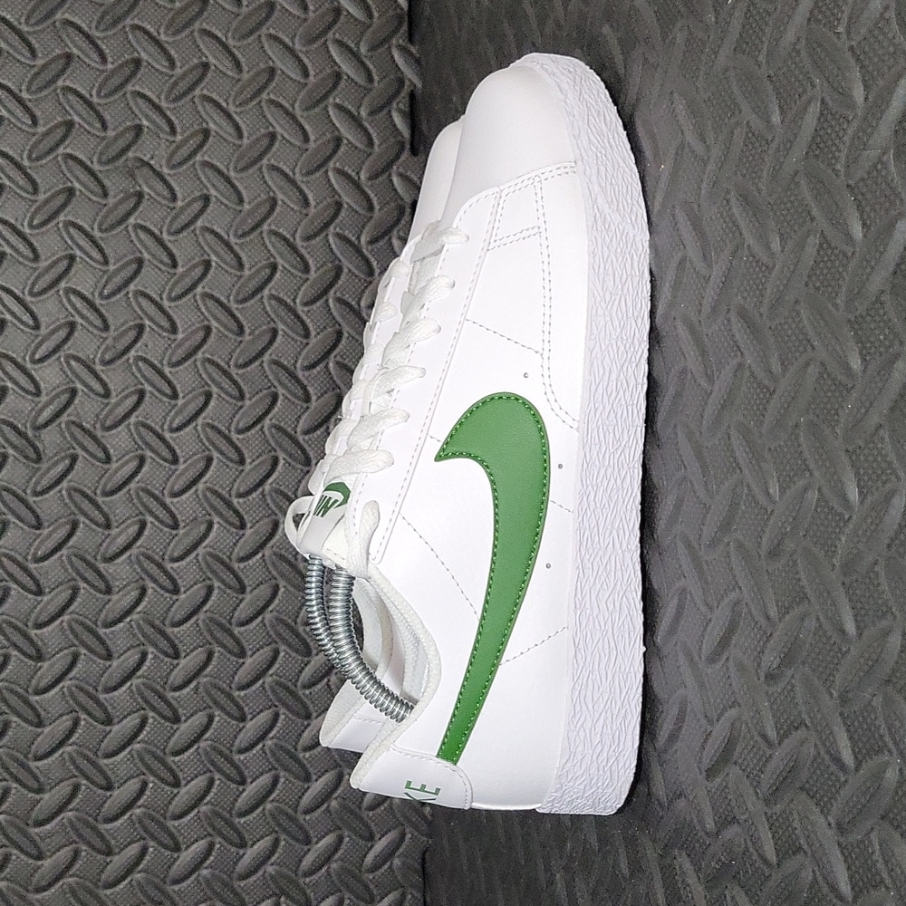 Nike Blazer Low White/Forest Green Women